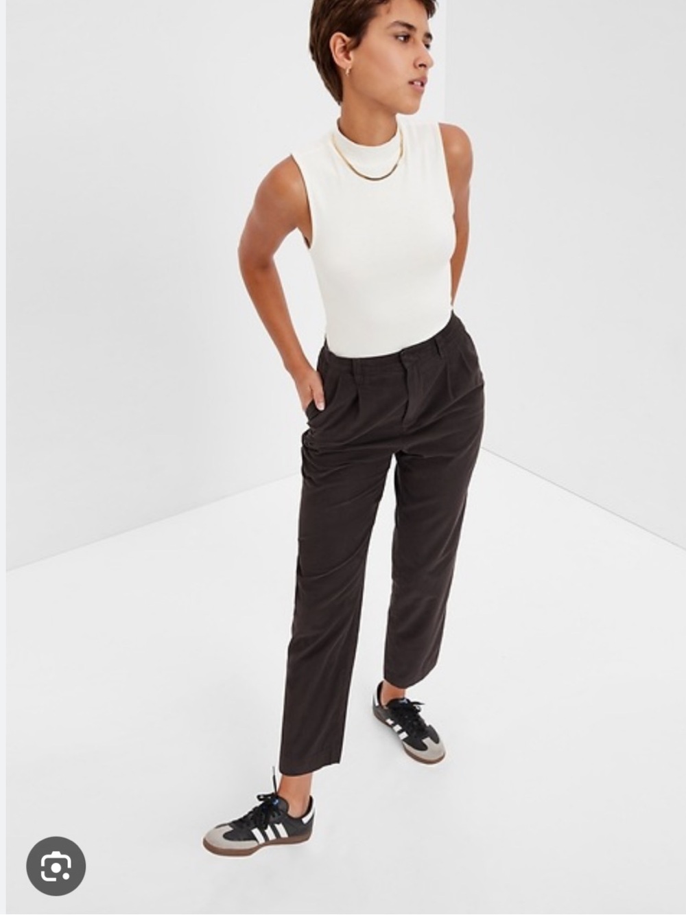 GAP High Rise Pleated Taper Corduroy Pants size 12 NWT